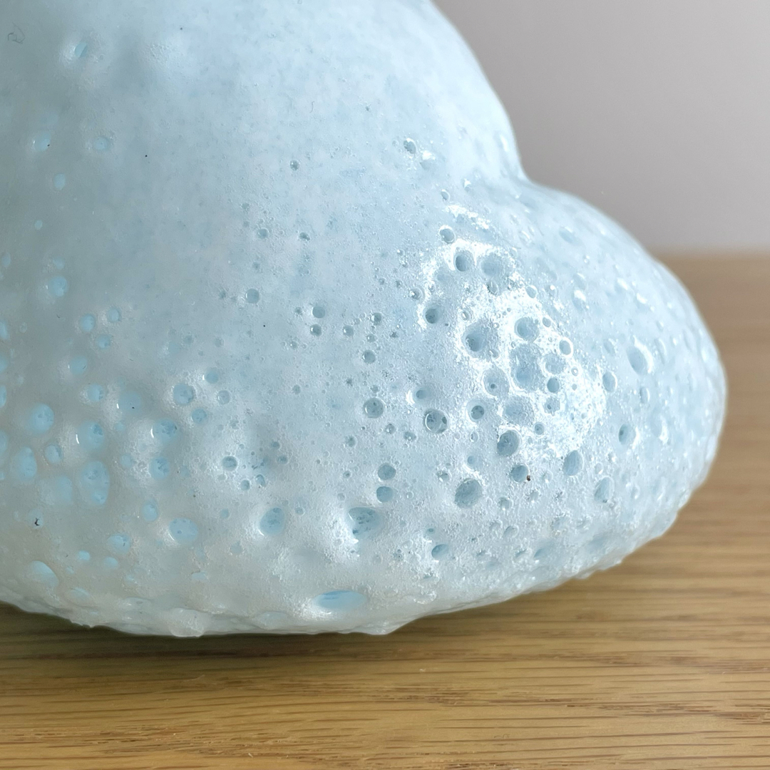 中村真那 ガラスオブジェ 「雪原をかける」 うさぎ 兎 ガラス作家 一点