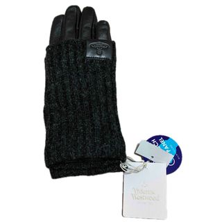 Vivienne Westwood（手袋）のフリマアイテム一覧