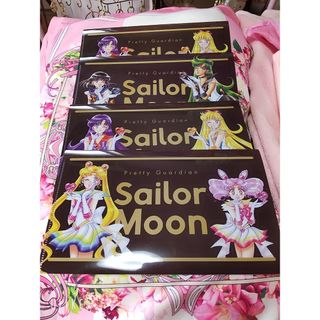 セーラームーン - バファリン×セーラームーンマルチケースの通販 by ま