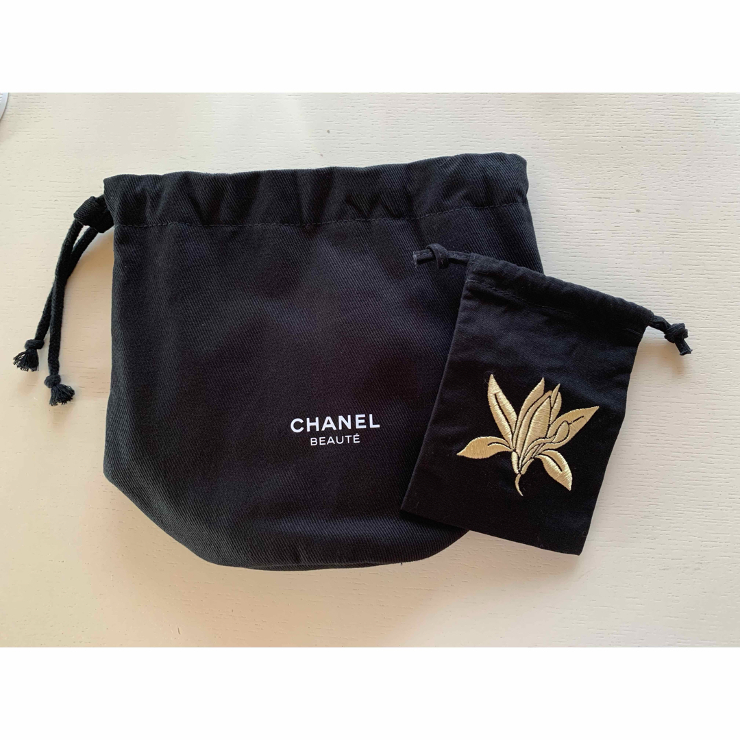 CHANEL - 新品CHANEL BEAUTE ブラックポーチセット/ノマドポーチ&巾着
