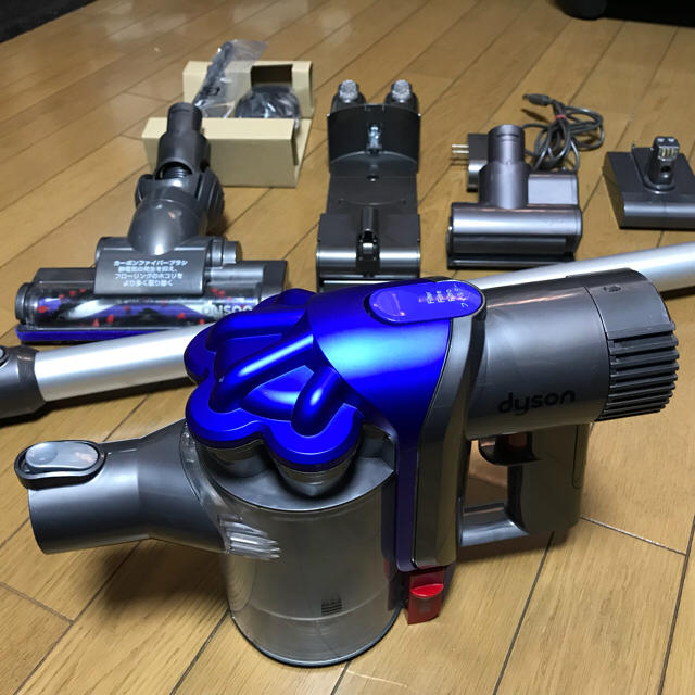 付属品多数‼️dyson DC35 モーターヘッド コードレスクリーナー
