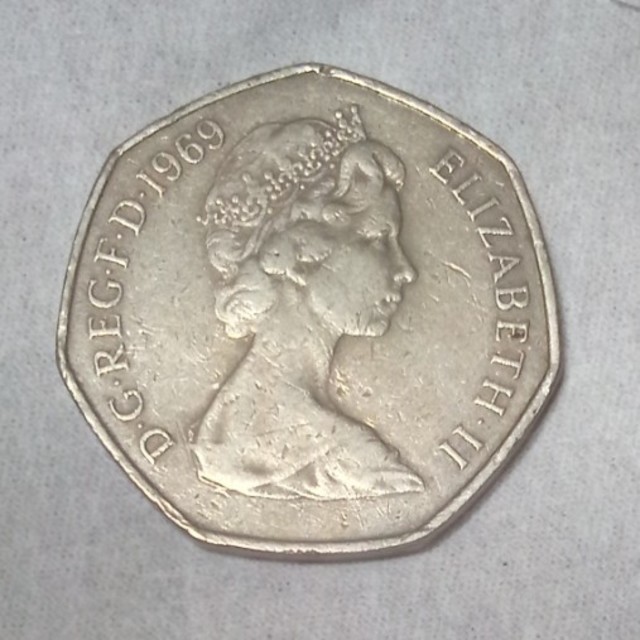 旧イギリス 50ペンス 1969 ヤングエリザベスの通販 by Sakuranbou