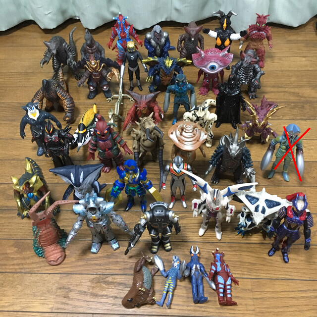BANDAI ウルトラマン ウルトラ怪獣 ソフビ33体まとめ売り 平成