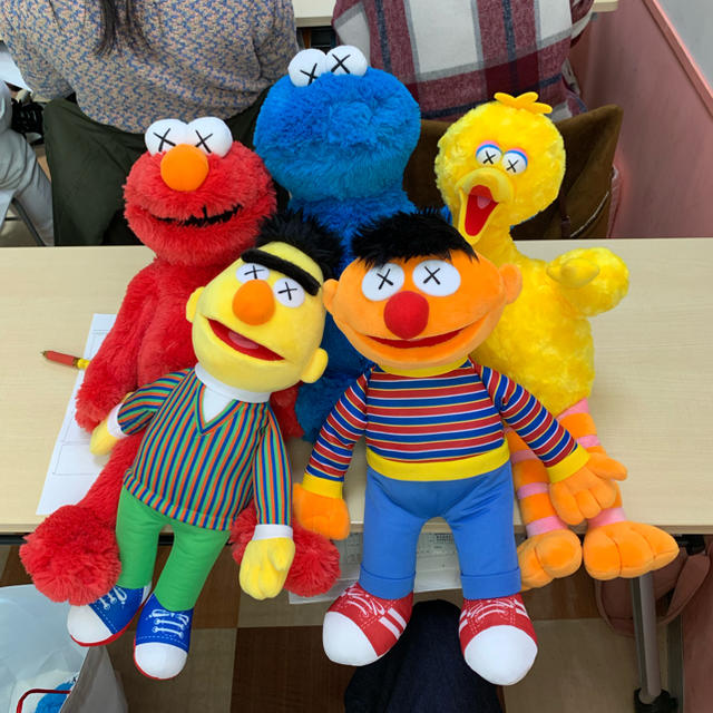 セサミストリート ユニクロ カウズ 5体セット レア品 セサミストリート