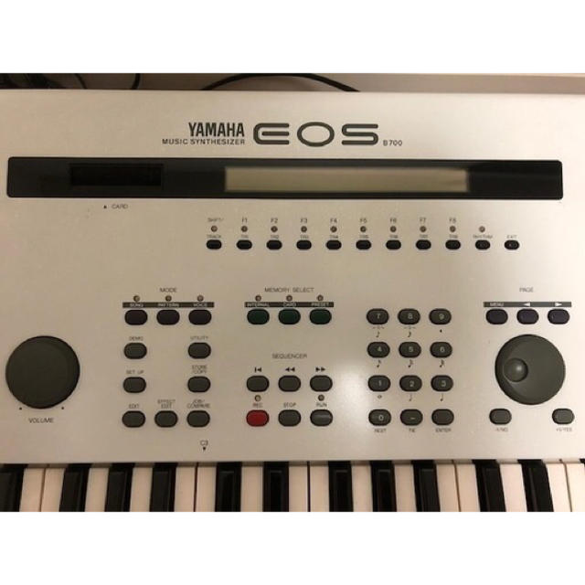YAMAHA EOS B700 シンセサイザー 専用ハードケース付 送料付