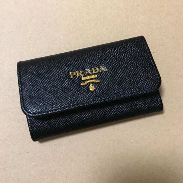 新品 PRADA プラダ キーケース IPG222