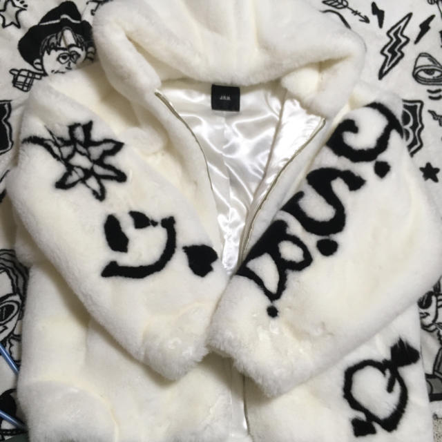 三代目 J Soul Brothers - 3JSB LOVE ファー パーカー 値下げ交渉ok!の