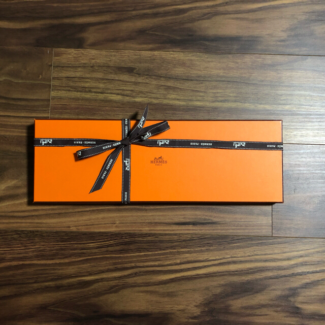 HERMES - 【美品】HERMES エルメス ネクタイ 箱 リボン 紙袋