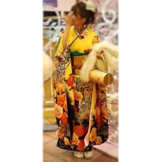 振袖フルセット 花蝶文 成人式 振袖 ゴールド 黒 正絹 振袖6点セット