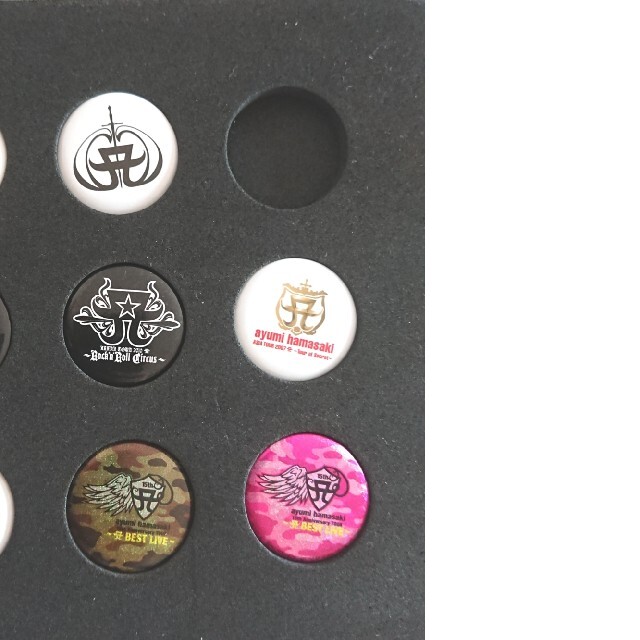 浜崎あゆみ ミニ缶バッジ 14点セット 銀テープ付き ayuロゴマークの