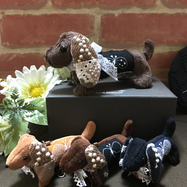 ショップ ハンドメイド ミナペルホネン ダックスちゃんチャーム （専用