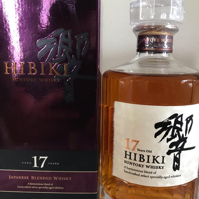 響17年箱付き 響 17年 箱付き