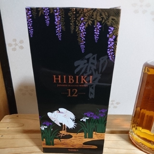 サントリー SUNTORY ウイスキー 響12年 未開栓 700ml 43% 未開栓
