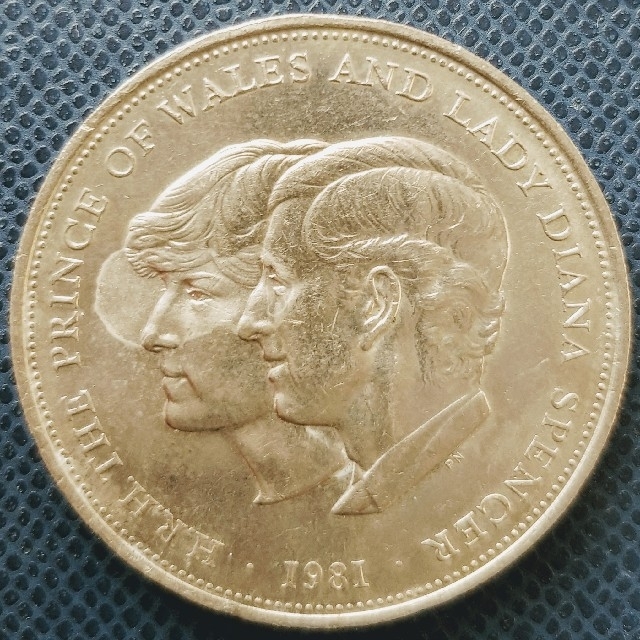 PF69クラウン ダイアナ妃 英国 チャールズ皇太子&ダイアナ・スペンサー