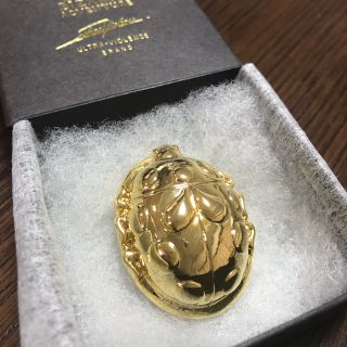 ultra-violence - ジョジョの奇妙な冒険 承太郎ペンだこブローチの通販