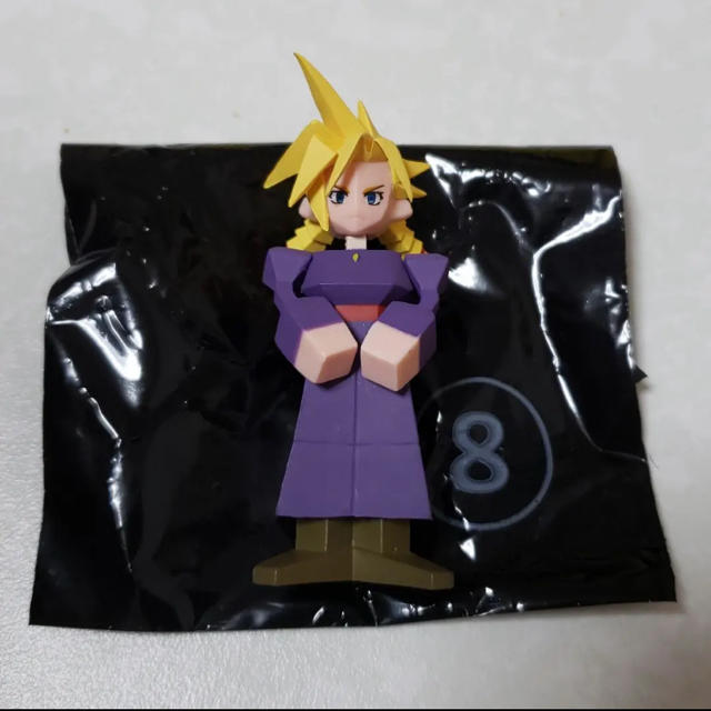 FF7 一番くじ G賞 ミニフィギュア シークレット 女装 クラウド FF7