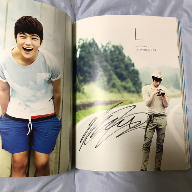 INFINITE キムミョンス 直筆サイン入りポスター INFINITE エル
