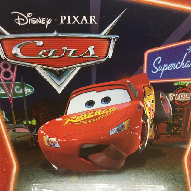 ディズニー カーズ 新品 舌を出しジャンプ カチャウ マックイーン 1/55