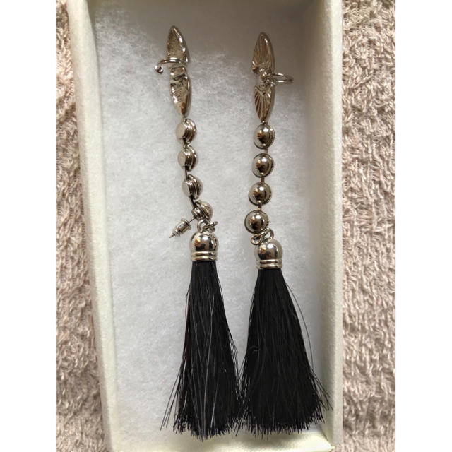 TOGA PULLA フリンジイヤーカフピアス アクセサリー