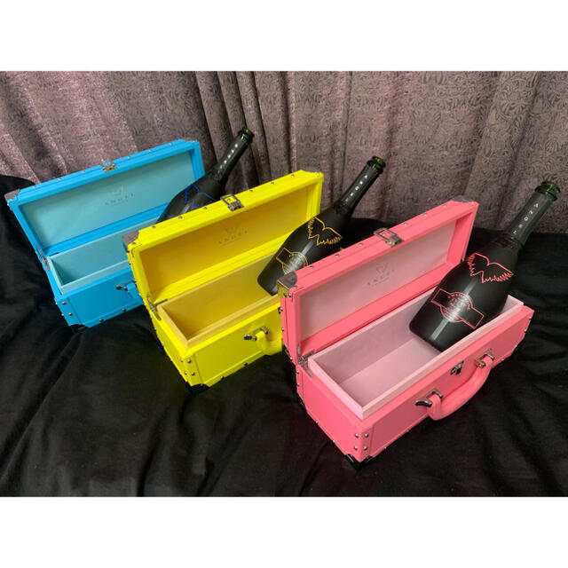 驚きの破格値，2025 エンジェルシャンパン ケース (3色☆信号機)