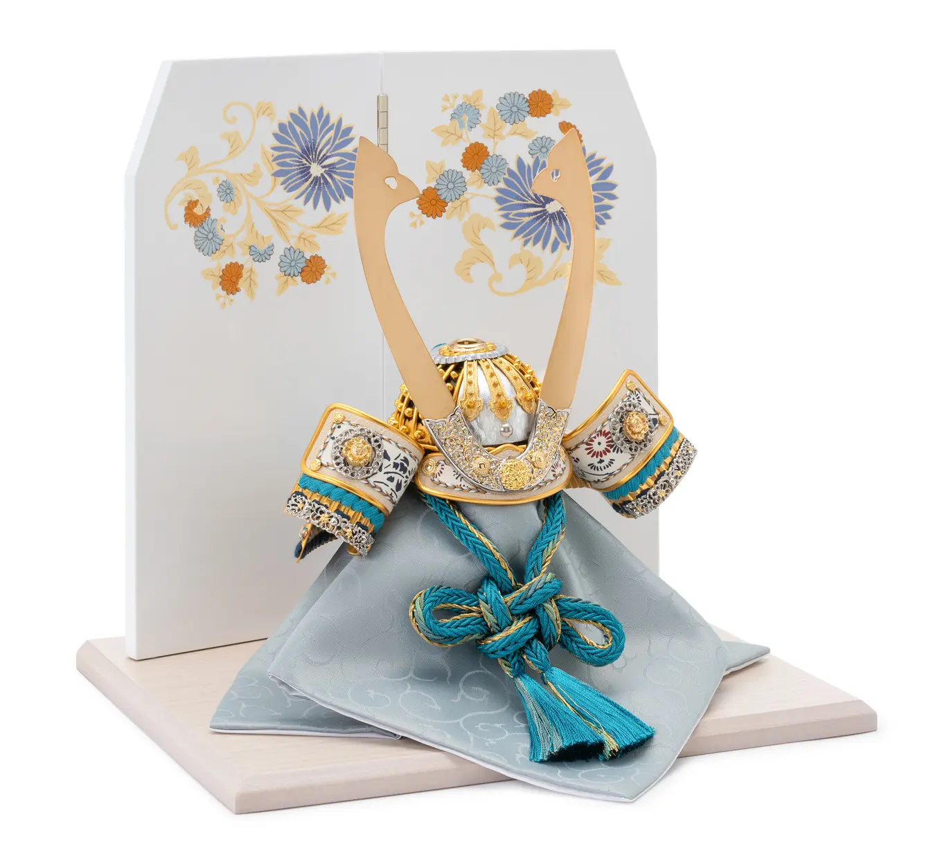 五月人形「紺碧に菊唐草の兜（平飾りタイプ）」｜五月人形の通販 ふらここ