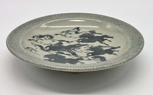 伝統工芸品大堀相馬焼 栖鳳窯 馬九絵皿 F6U-369 / 福島県矢吹町