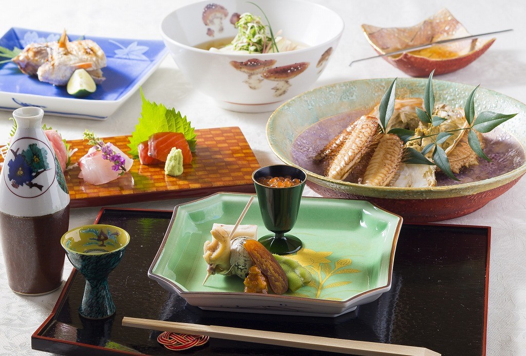 古九谷 九谷焼 輪華皿 陽刻 花の図 蔵出し 5客 古九谷 九谷焼