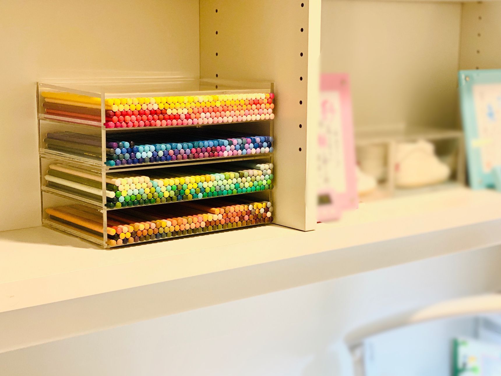 フェリシモ 500色 色鉛筆 （収納棚付） 500色 色鉛筆 ︎ 専用棚付き