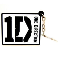 世界中で空前の大旋風！ワン・ダイレクショングッズ取り扱い中！｜ワン