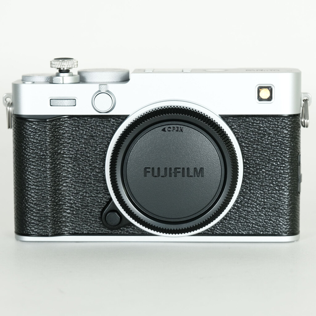 新品・未使用】 FUJIFILM X-E5 シルバー FUJIFILM X-E5 ボディ