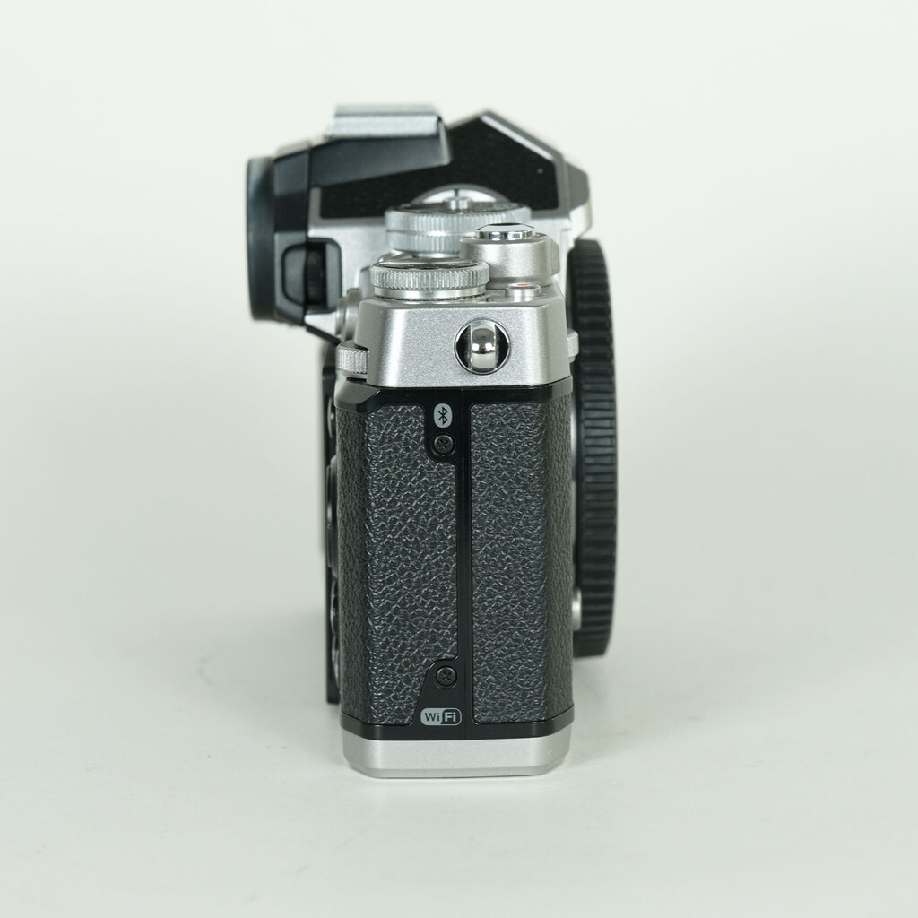 Nikon Z fcの出品 | ONE SCENE（ワンシーン）