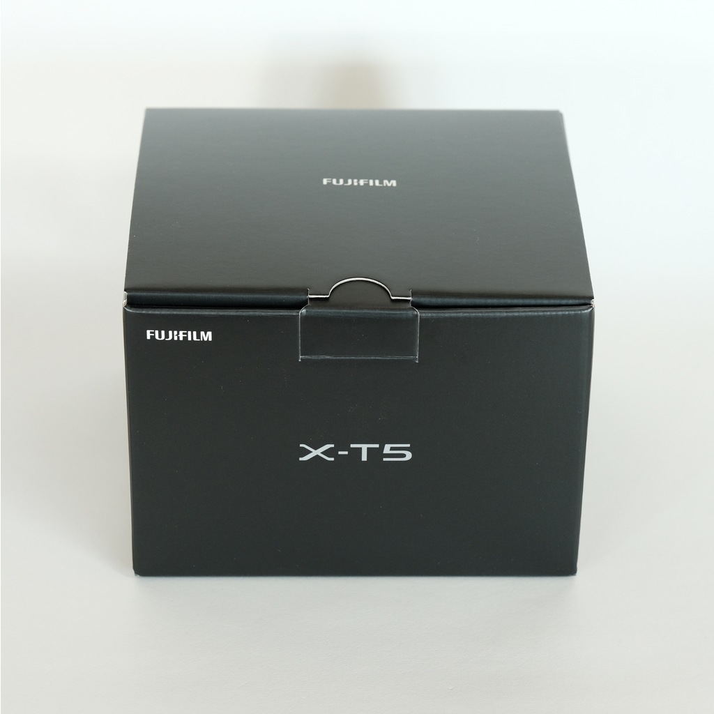 FUJIFILM X-T5の出品 | ONE SCENE（ワンシーン）