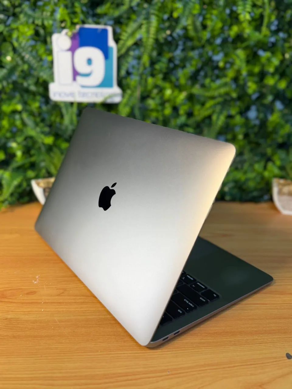 MacBook Air 2020 i3 Dual Core 8GB 256GB SSD Tela: 13.3? 3 meses de