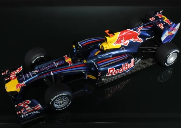 タミヤ 1/20 レッドブル レーシングルノー RB6｜車・AUTO｜プラモデル