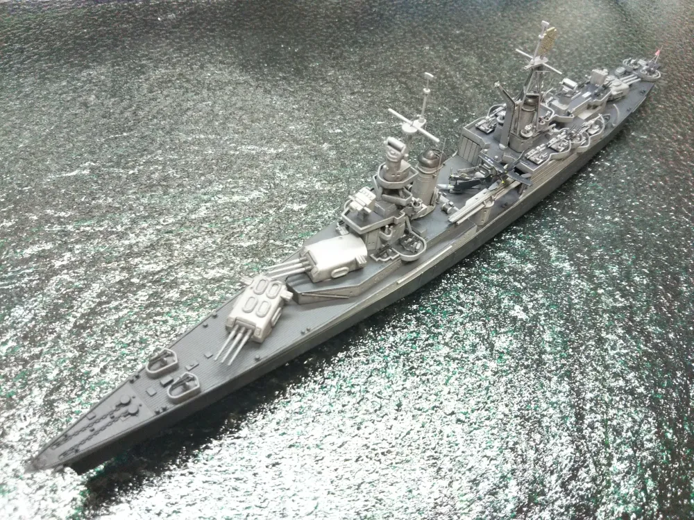タミヤ 1/700 アメリカ海軍 重巡洋艦 「インディアナポリス」｜艦船