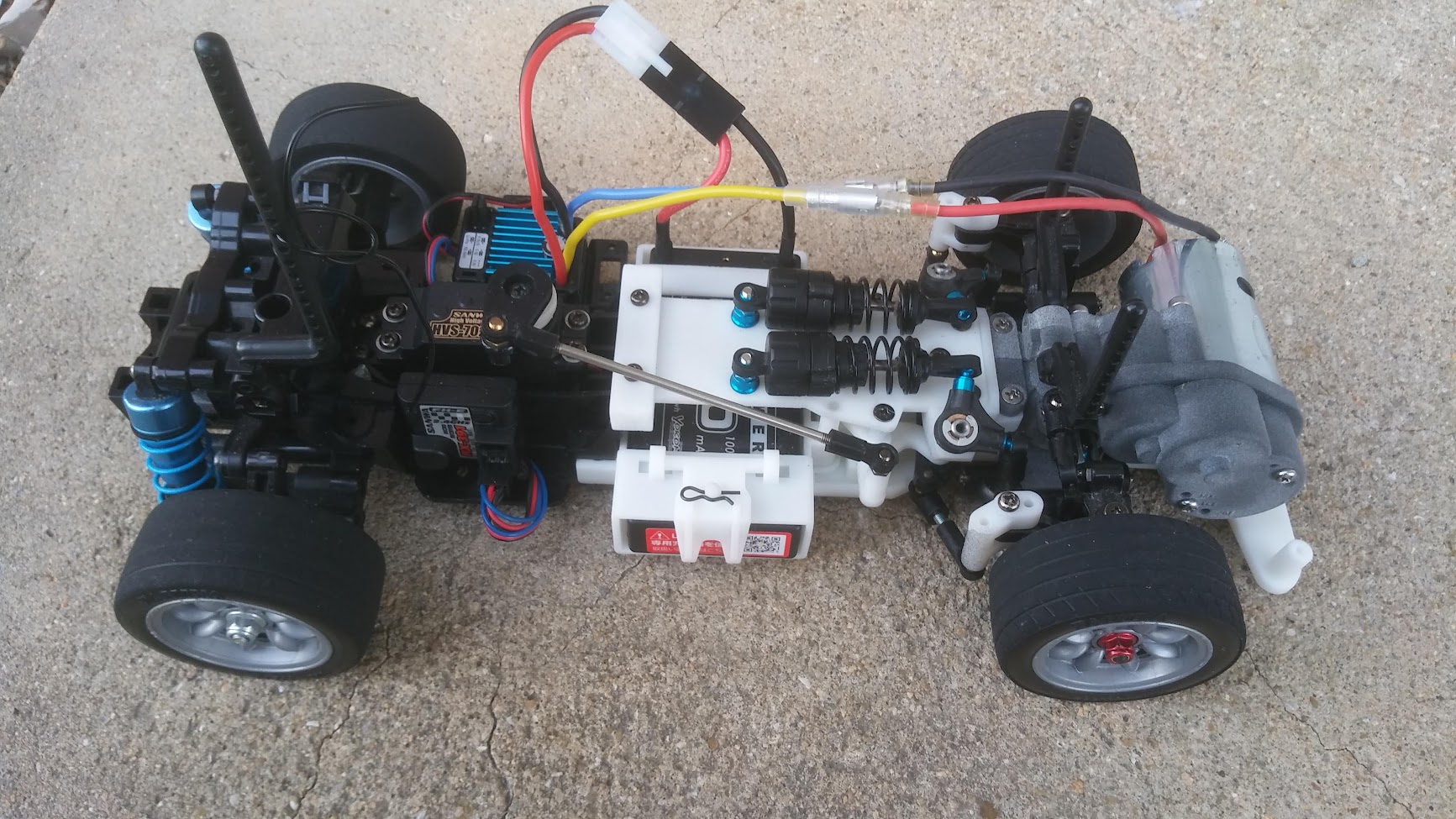 M05-F メインシャーシセット01.stl - DMM.make クリエイターズマーケット