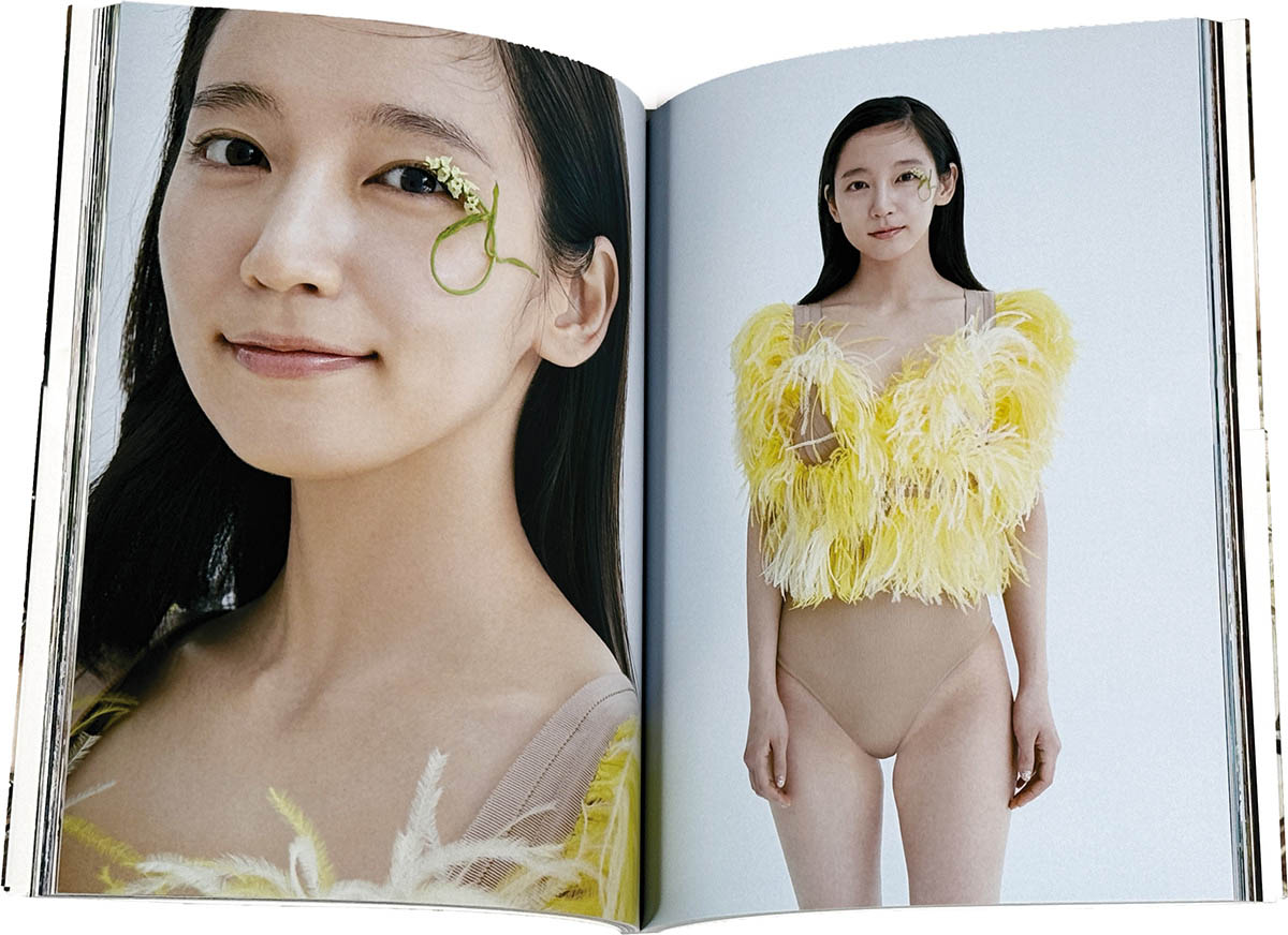 セール中…吉岡里帆直筆サイン入り写真… 大人気，お買い得】 吉岡里帆