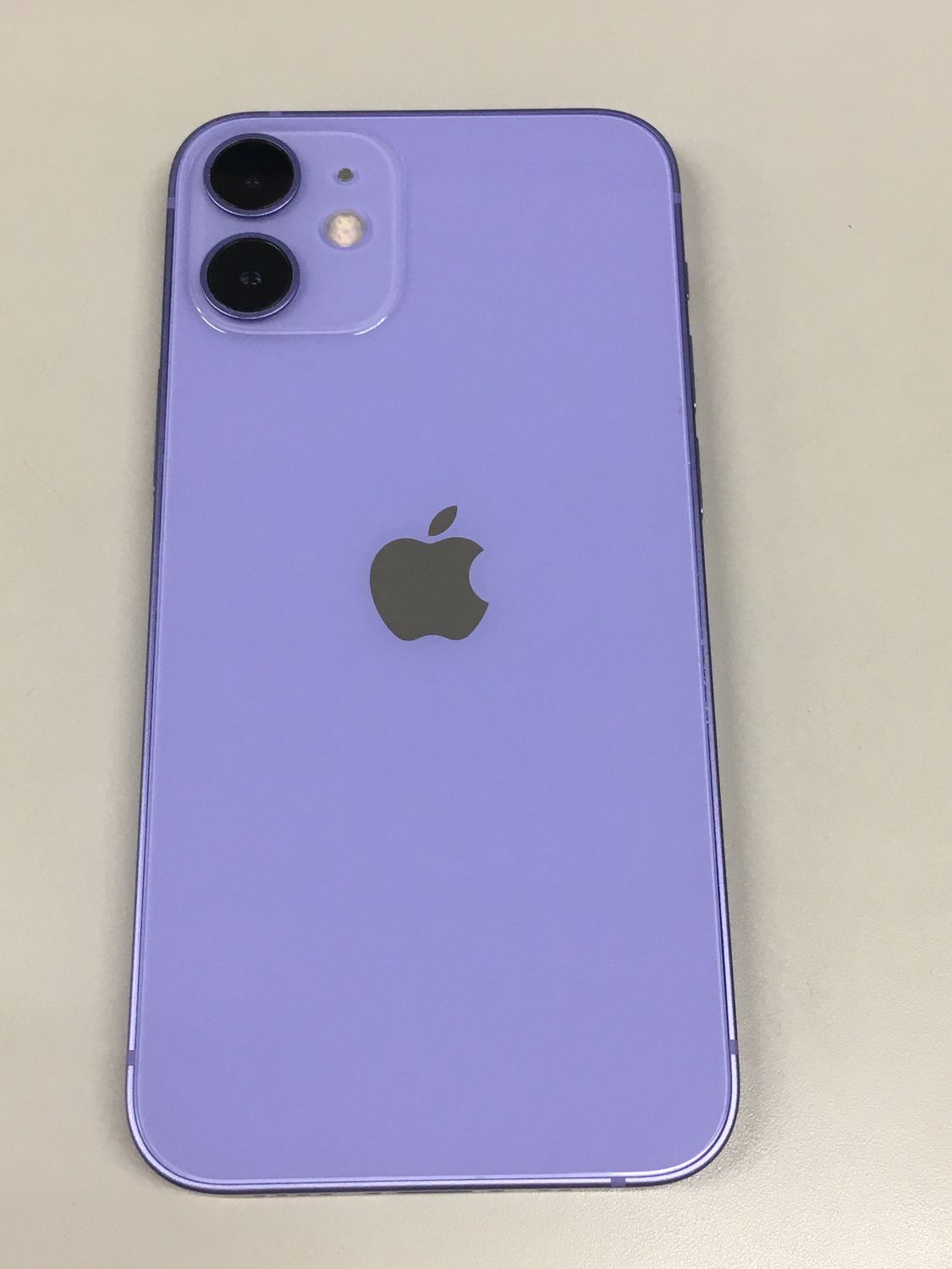 Apple iPhone 11 64GB パープル （国内版SIMロックフリー）