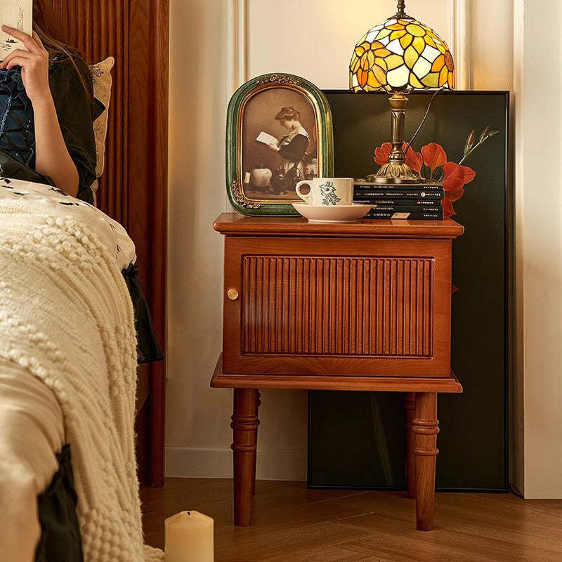 年末年始saleヴィンテージ 木製サイドテーブル 引き出し／扉収納付き 2