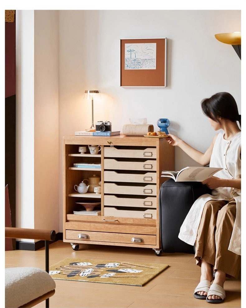 チェリー材 シャッター式キャビネット | 高級感と機能性を備えた洗練