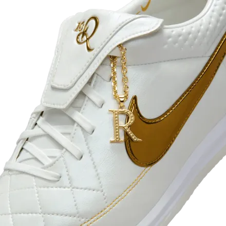 NIKE×ロナウジーニョサッカーボール限定版 NIKE ナイキ ティエンポ