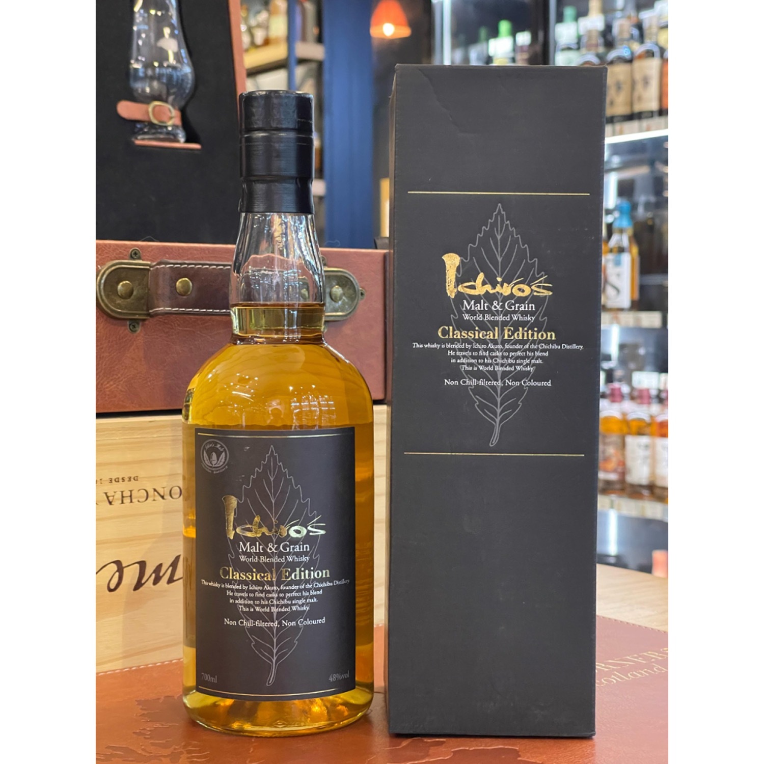 Ichiro's 秩父 黑葉 Classical Edition World Blended Whisky