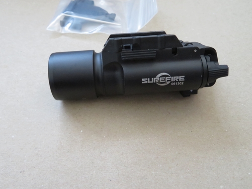 レビュー】SUREFIRE シュアファイア タイプ X300 ウェポンライト