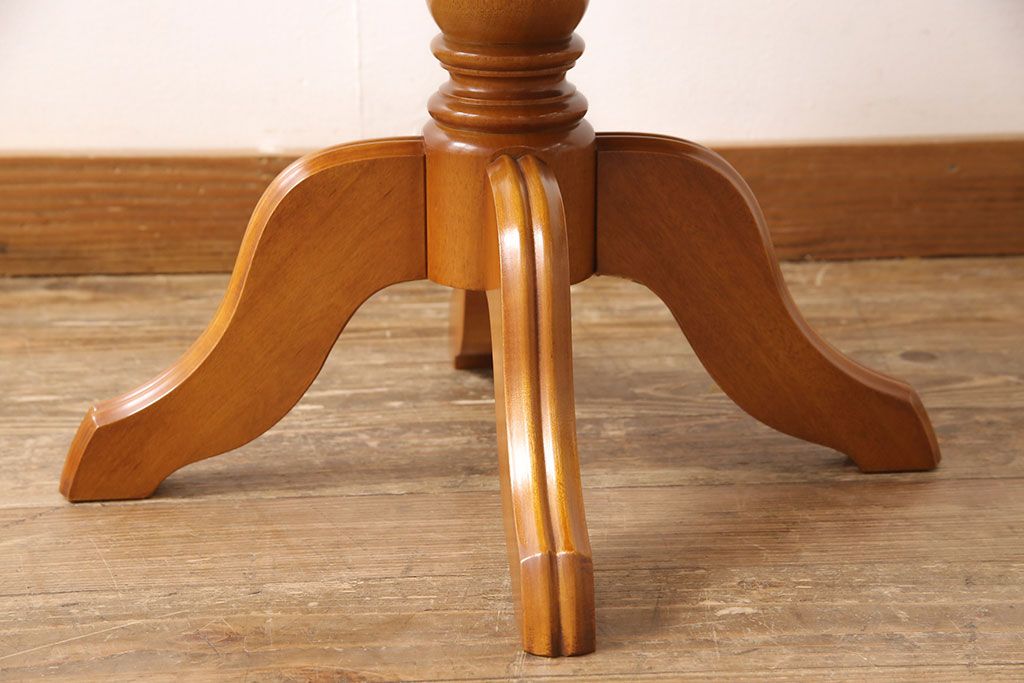 Daniel/横浜ダニエル Leona/レオナ 特注 ラウンドサイドテーブル