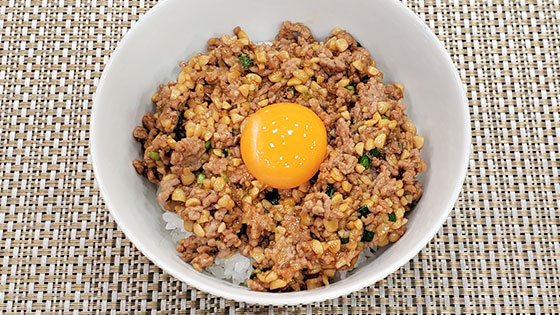 あったか丼』鳥取のソウルフードをアレンジ！【スタミナそぼろ納豆丼
