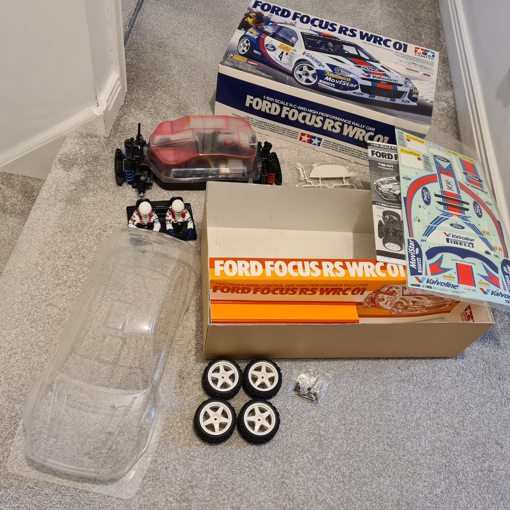 ホビーラジコン FORD FOCUS RS WRC 01 58281 ホビーラジコン FORD