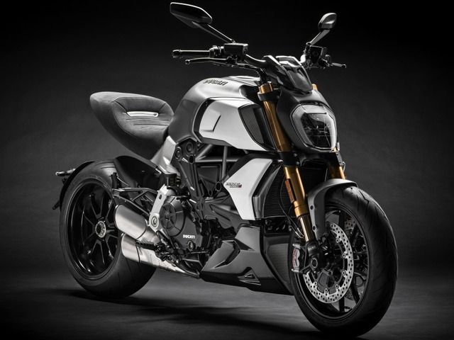 ドゥカティ DIAVEL 1260 S 2019年式の諸元・スペック情報 | ウェビック