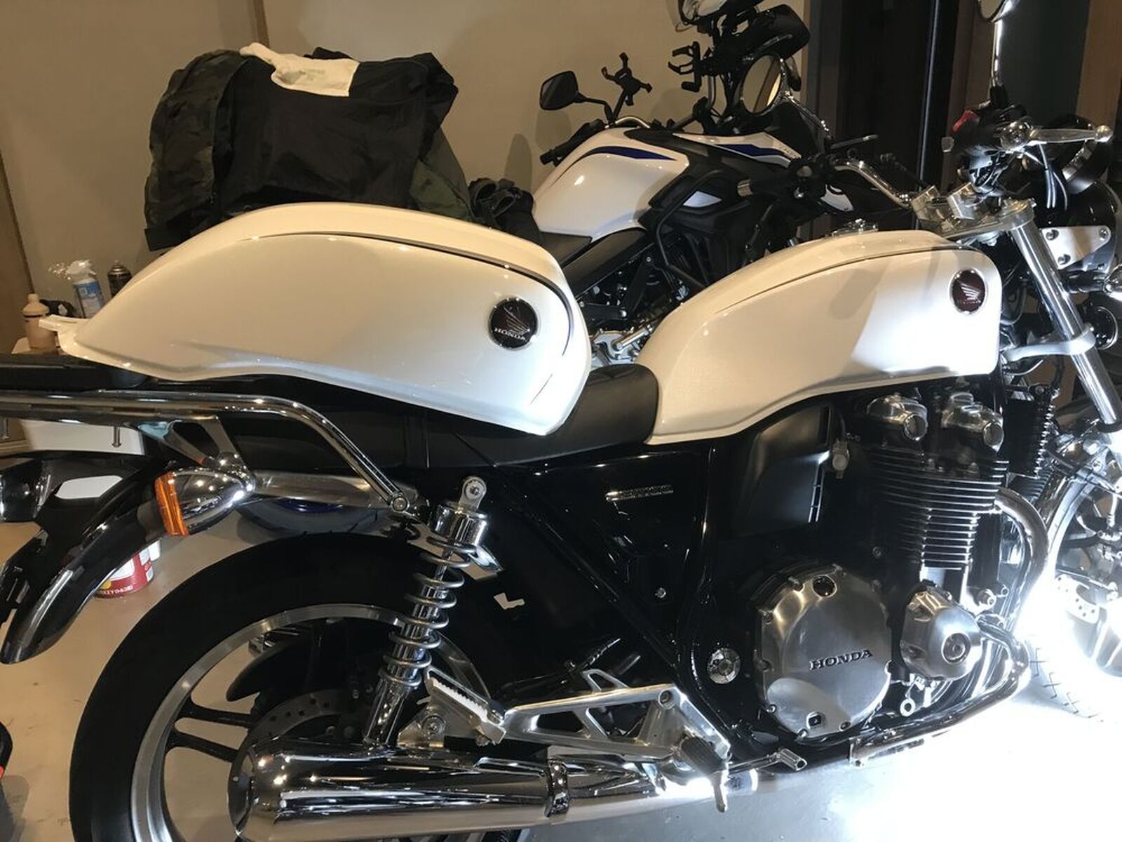 気持ちの問題だけど？CB1100の17Lタンクに」 | ウェビックコミュニティ