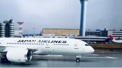 PH04438 Japan Airlines 日本航空Boeing 787-8 JA835J Phoenix 1:400