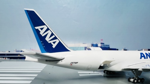 JC Wings 全日空 ANA 1:400 B777-200F JA772F Jc Wings 1 400 Ana B777